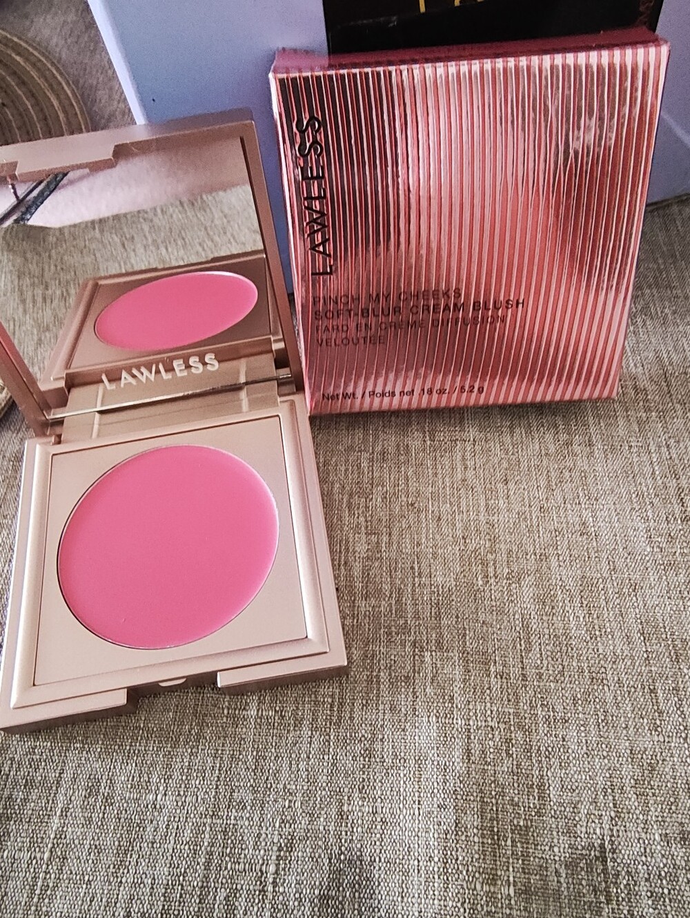LAWLESS Cream Blush in Valentine